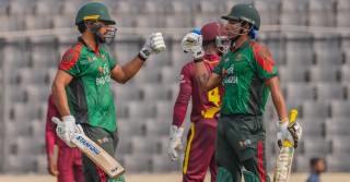 ওয়েস্ট ইন্ডিজকে ২৯৭ রানের লক্ষ্য দিলো বাংলাদেশ