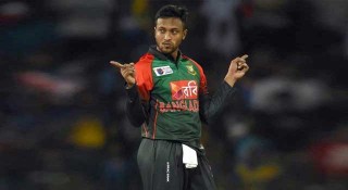 বত্রিশে পা দিলেন সাকিব