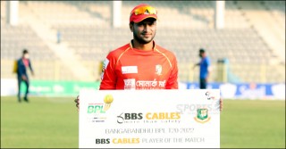 বোলারদের পারফরম্যান্সে খুশি, ব্যাটারদের বার্তা দিলেন সাকিব