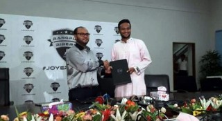ঢাকা ছেড়ে রংপুর রাইডার্সে যোগ দিলেন সাকিব