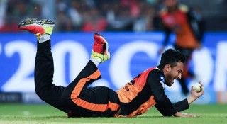 আইপিএলে মাঠের বাইরে সাকিবের ‘হ্যাটট্রিক’