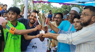 শেরপুরে বঙ্গবন্ধু গোল্ডকাপ ফুটবলে কামারেরচর ইউনিয়ন চ্যাম্পিয়ন