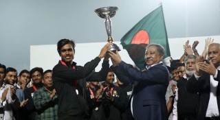 দুই বছর লাখ টাকা করে সম্মানী পাবেন বিশ্বজয়ী যুবারা