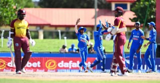 সমতায় ফিরে শেষ ম্যাচটি ফাইনাল বানালো ভারত