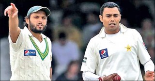 কানেরিয়ার অভিযোগে কড়া জবাব আফ্রিদির