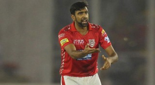 অশ্বিনকে ১২ লাখ রুপি জরিমানা