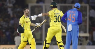 রান বন্যার ম্যাচে রেকর্ড গড়ে ভারতকে হারালো অস্ট্রেলিয়া