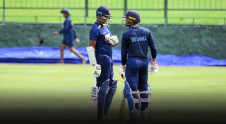 ক্যান্ডিতে ব্যাটসম্যানদের দাপট