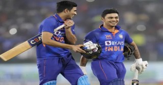 নিউজিল্যান্ডকে উড়িয়ে দিলো ভারত