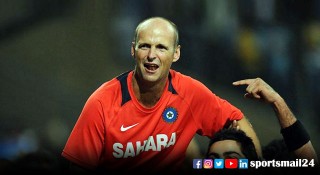 তামিম-মুশফিকদের ক্লাস নিবেন ভারতের বিশ্বকাপজয়ী কোচ