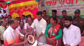 মুক্তিযুদ্ধ-বঙ্গবন্ধু সম্পর্কে শিক্ষার্থীদের জানাতে মাশরাফির পরামর্শ