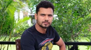 দুই বছরের চুক্তি দুই মাসেই ইতি টানলেন মাশরাফি