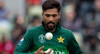 মানসিক চাপ নিতে পারেননি আমির