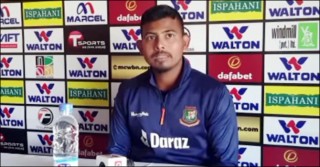 নিজেকে কখনোই অনিয়মিত বোলার ভাবি না: মোসাদ্দেক