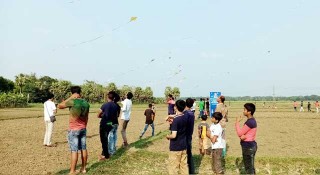নড়াইলে ঘুড়ি উৎসব