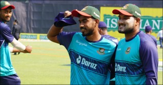 ৭৪-৭৫তম টি-টোয়েন্টি ক্যাপ পড়লেন রাব্বি-মুনিম