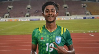 ‘উচ্ছৃঙ্খল’ জীবনযাপন, মোহামেডানে ঠাই হলো না রবিউলের