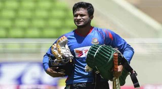 নারী ক্রিকেট ক্লাবের পাশে দাঁড়ালেন সাকিব