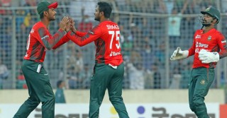‘মাঠ তো আর দশটা খেলোয়াড় চালায় না, সিদ্ধান্তটা অধিনায়কেরই’
