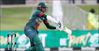 মাশরাফিকে টপকে তৃতীয় স্থানে সাকিব