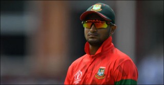 এবার ব্যাংক পরিচালনায় সাকিব