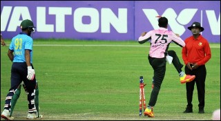 মাঠে উত্তাপ ছড়ালেন সাকিব