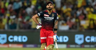 আইপিএলে কোহলির ব্যাটে শুধুই শূন্যতা