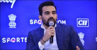 ভারতের জয় দেখছেন জহির