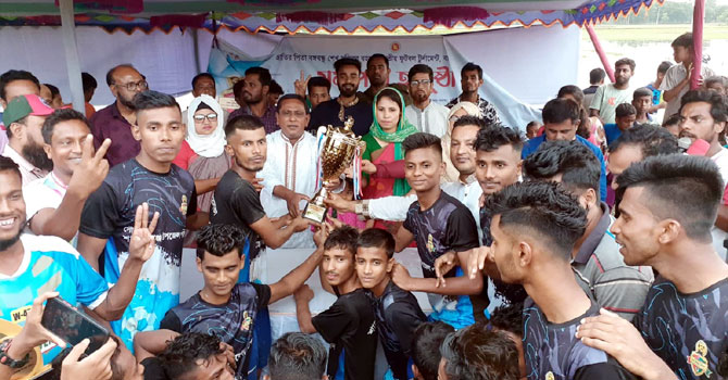 বঙ্গবন্ধু গোল্ডকাপ ফুটবল টুর্নামেন্টে শায়েস্তাগঞ্জ পৌরসভা চ্যাম্পিয়ন