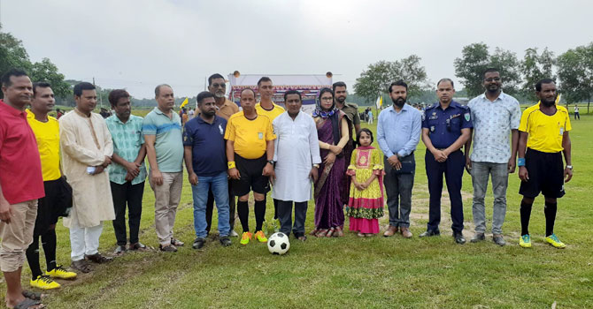 শায়েস্তাগঞ্জে বঙ্গবন্ধু গোল্ডকাপ ফুটবল টুর্নামেন্টের উদ্বোধন