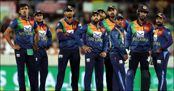 বিশ্বকাপে খেলা নিয়ে চ্যালেঞ্জের সামনে শ্রীলঙ্কা