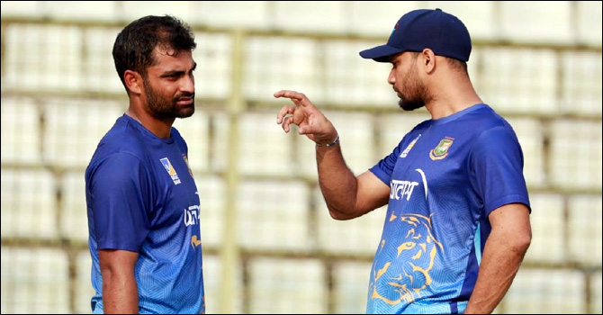 তামিম দলে থাকতে চায়নি, কারণ জানি না: মাশরাফি