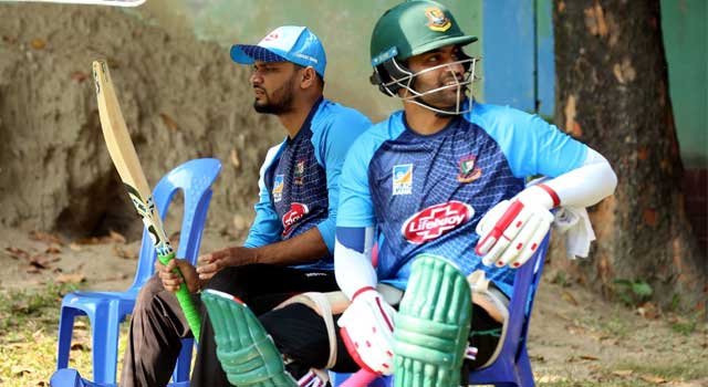 প্রস্তুতি ম্যাচ মাঠে নামবে মাশরাফি-তামিম