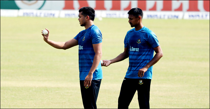 ওয়ানডে সিরিজে তাসকিনকে ফেরানো তাড়া নেই বাংলাদেশের