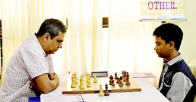 বাবার সাথে দাবা অলিম্পিয়াডে যাচ্ছেন তাহসিন