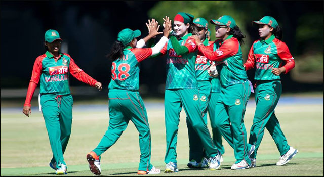 কেন্দ্রীয় চুক্তিতে ২২ নারী ক্রিকেটার