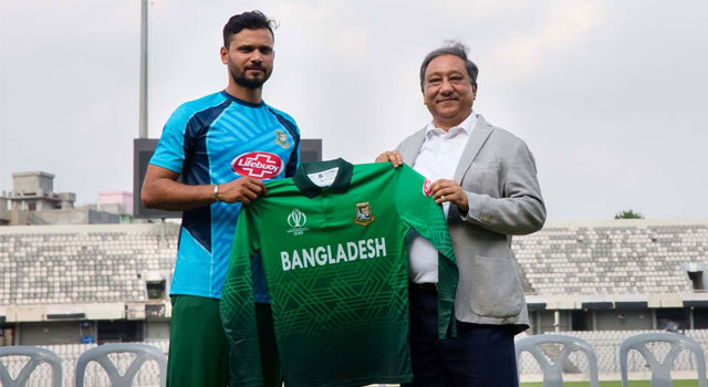 সমালোচনার মুখে পরিবর্তন আসছে মাশরাফিদের বিশ্বকাপ জার্সি