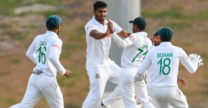 মিরাজ-খালেদকে নিয়ে ওয়েস্ট ইন্ডিজ নির্বাচকের সতর্কবার্তা