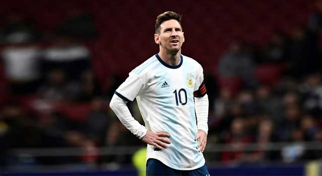 ইনজুরিতে দল থেকে ছিটকে গেছেন মেসি