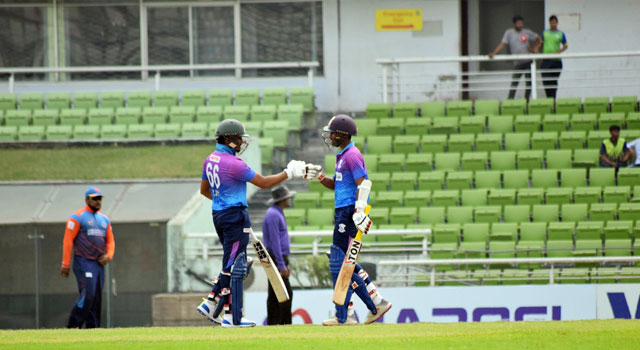 রানের পাহাড় গড়েও হারলো ব্রাদার্স
