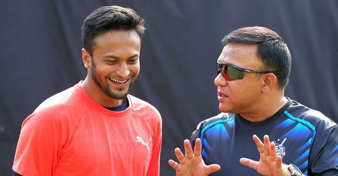 সাকিব-তামিমের টানাটানি নিয়ে যা বললেন খালেদ মাহমুদ