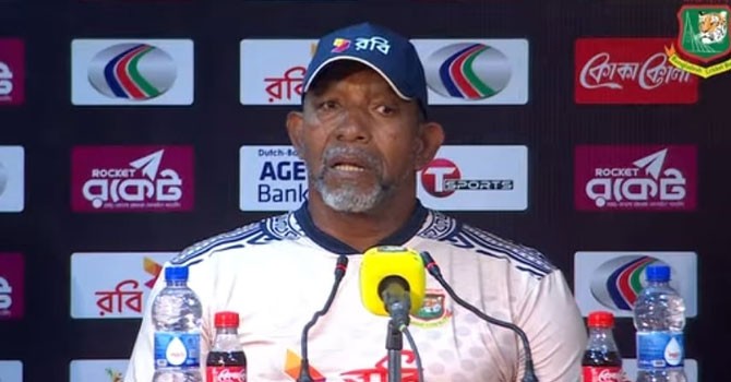 Need to take early wickets to put pressure on SA: Simmons